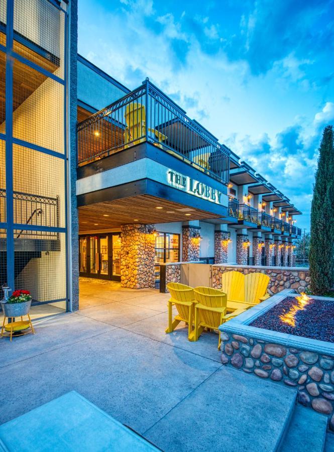 The Tavern Hotel Cottonwood Exterior photo