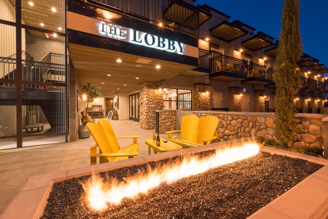 The Tavern Hotel Cottonwood Exterior photo